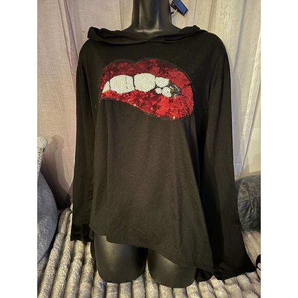 Plus size  3xl long sleeve hooded top/shirt sequin lips/mouth xo - Picture 1 of 5